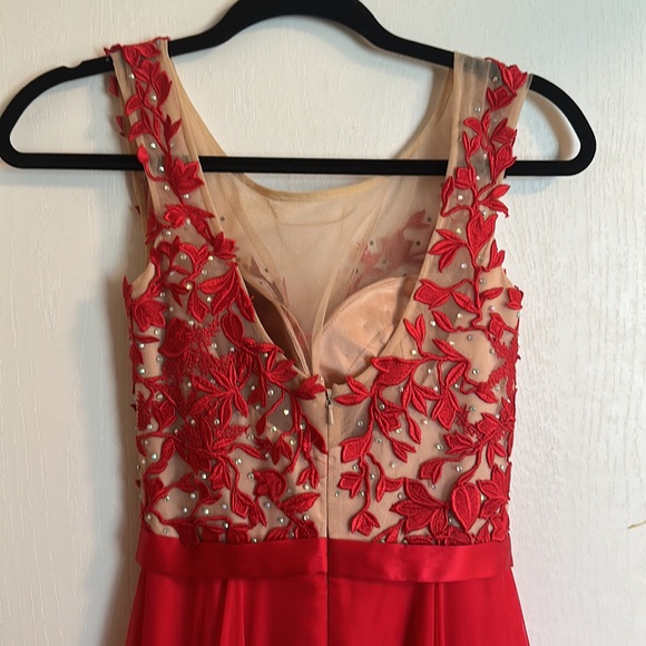 Sherri Hill, Size 0, Red Formal Dress - Picture 3 of 4